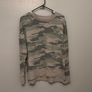 Time and Tru Camo Sweatshirt - Green and Gray